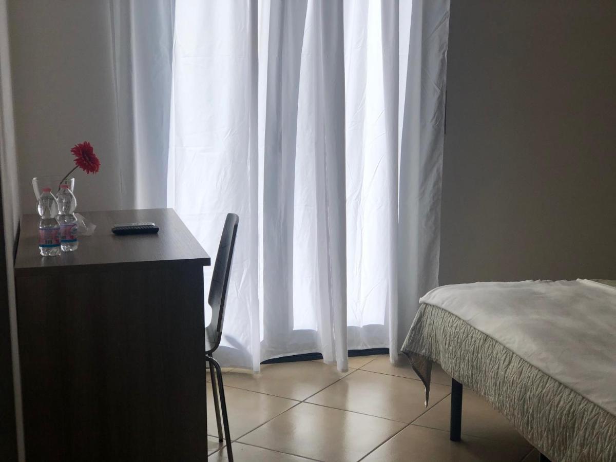 B&B A Due Passi San Giovanni Gemini Екстер'єр фото