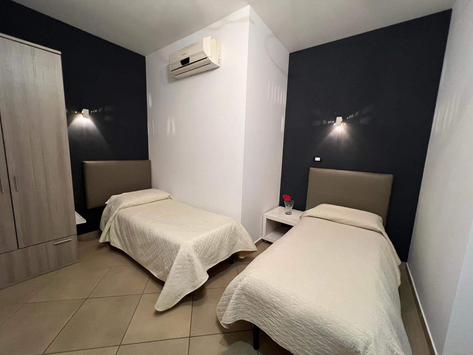 B&B A Due Passi San Giovanni Gemini Екстер'єр фото