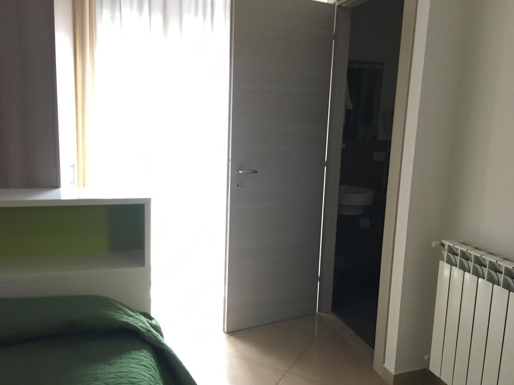 B&B A Due Passi San Giovanni Gemini Екстер'єр фото